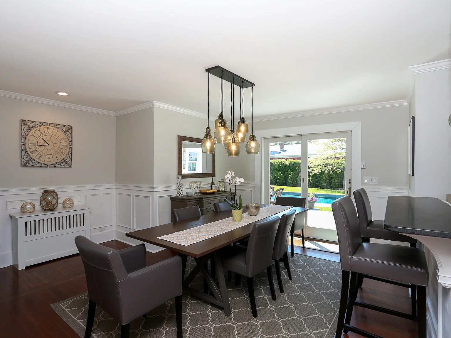 Southampton Village Beauty — Photo 4