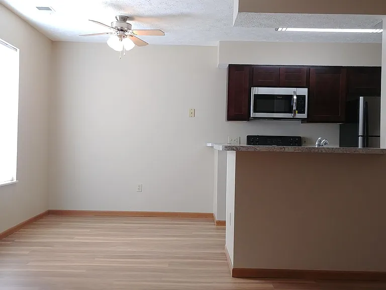 1335 High St #210 — Photo 2