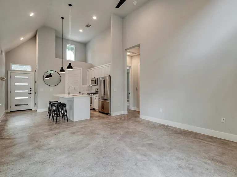 4814 Harmon Ave — Photo 11