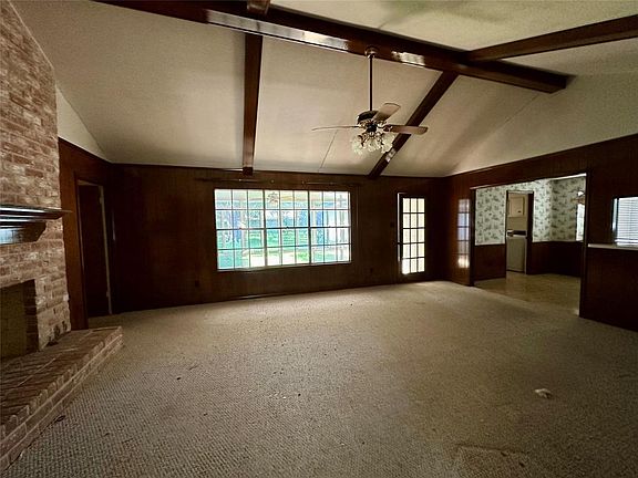 5th image of 15609 Australia St