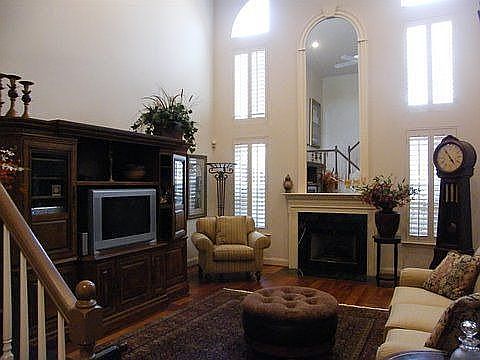 2 Story Family Room