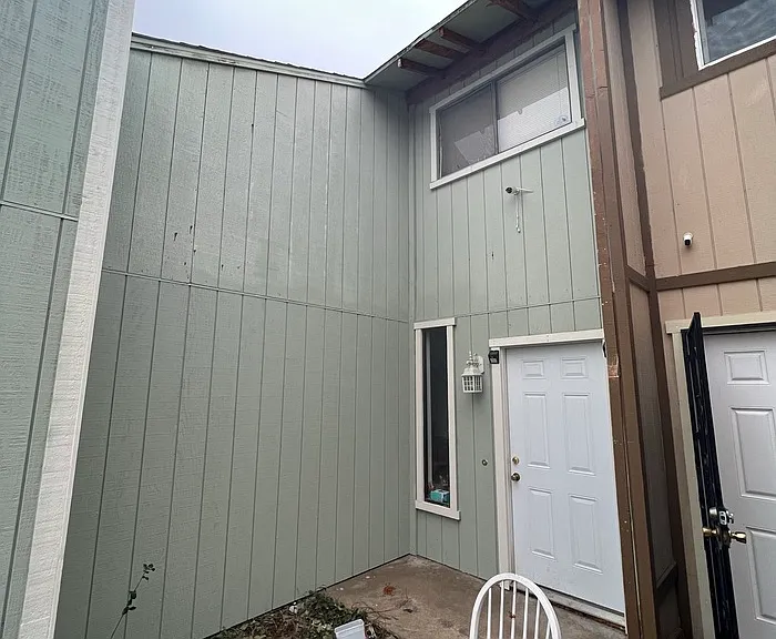 7798 Chancery Ct — Photo 2