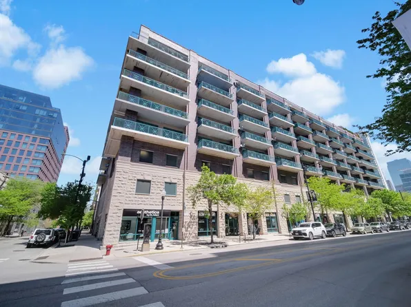 920 W Madison St APT B4, Chicago, IL 60607