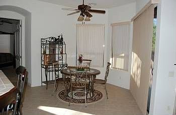 4th image of 2781 Esmerelda Dr