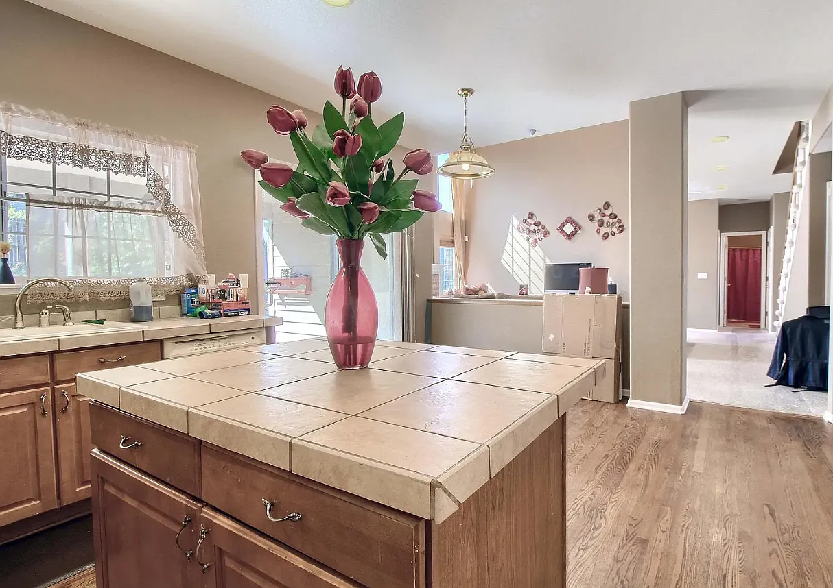 20428 East Saratoga Place — Photo 4