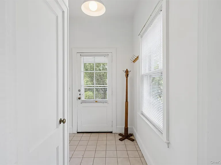 208A Wheatley Rd — Photo 6