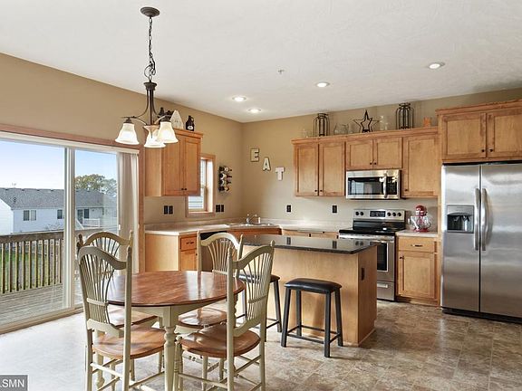 4th image of 1209 Vernon Dr