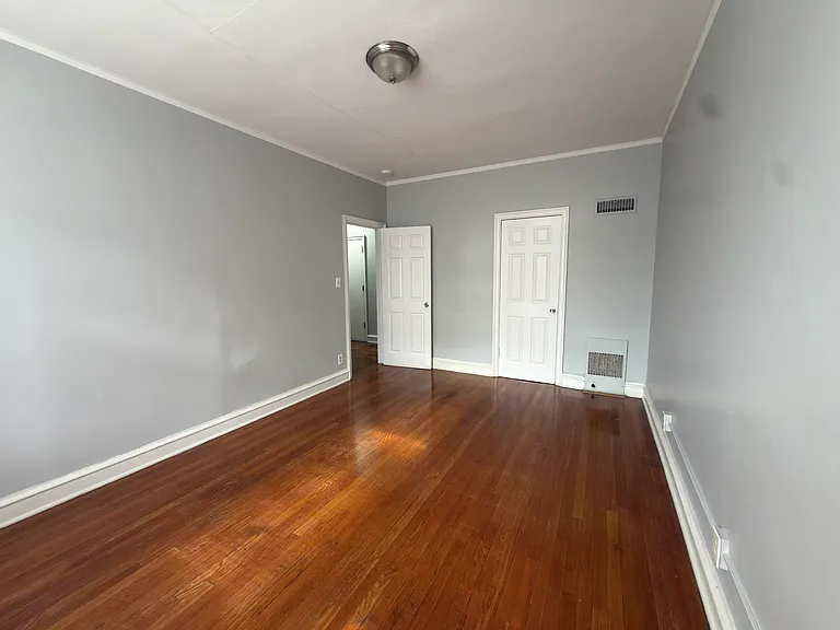 330 Laurel St #312 — Photo 6