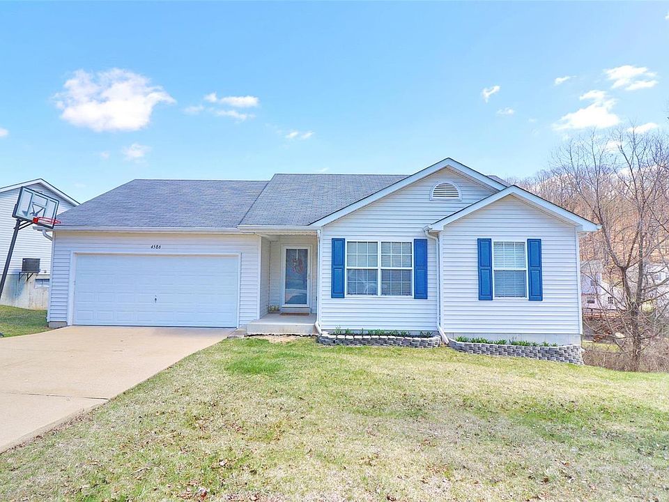 1st image of 4586 Prospect Dr