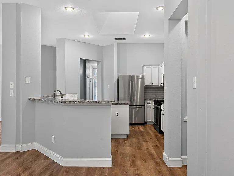 3822 Newland Dr — Photo 8