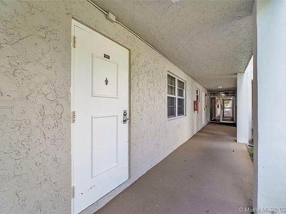 3rd image of 1100 NW 87th Ave APT 103