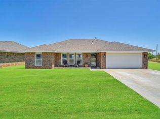 118 Ranch Rd, Elk City, OK 73644