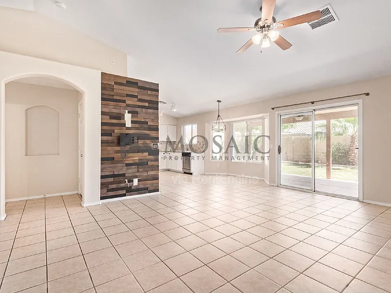 2135 E Brooks St — Photo 8