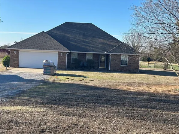 6800 Cemetery Rd, Noble, OK 73068