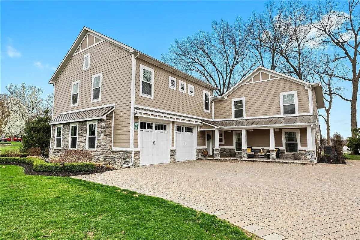 1265 Long Lake Ct photo 1