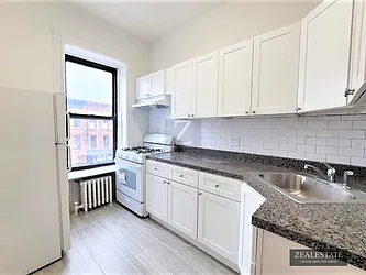 Rented by ZealEstate Group Inc