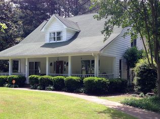 100 Lismore Ct, Tyrone, GA 30290