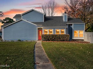 100 Basswood Ct, Jacksonville, NC 28546