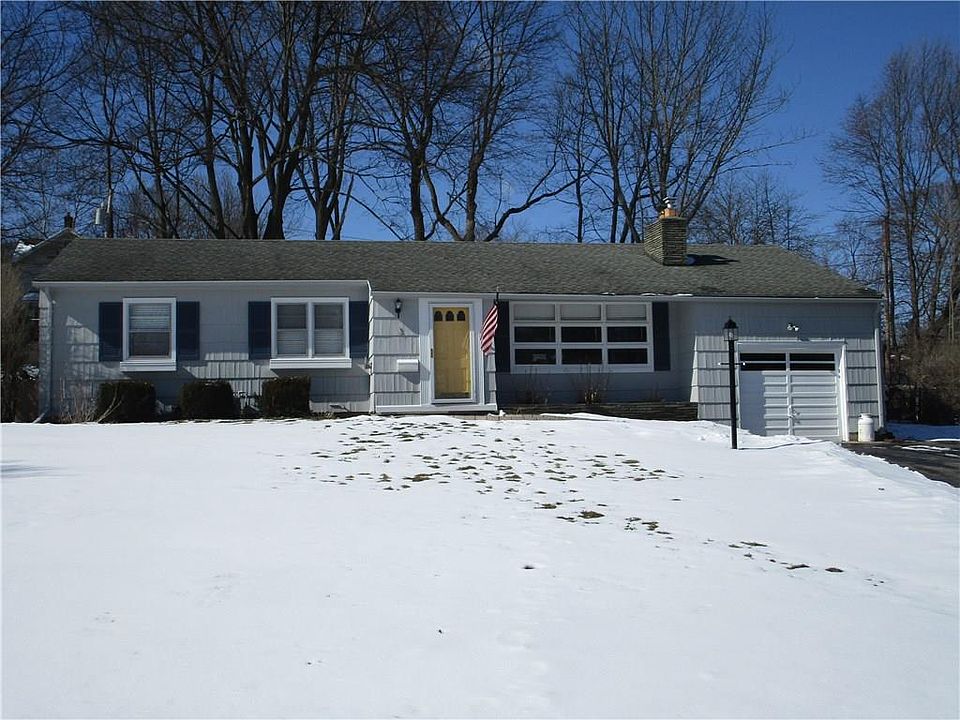 1st image of 3 E Jefferson Cir