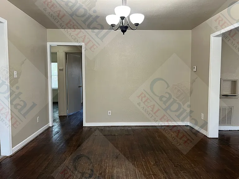 545 Babb Dr — Photo 8