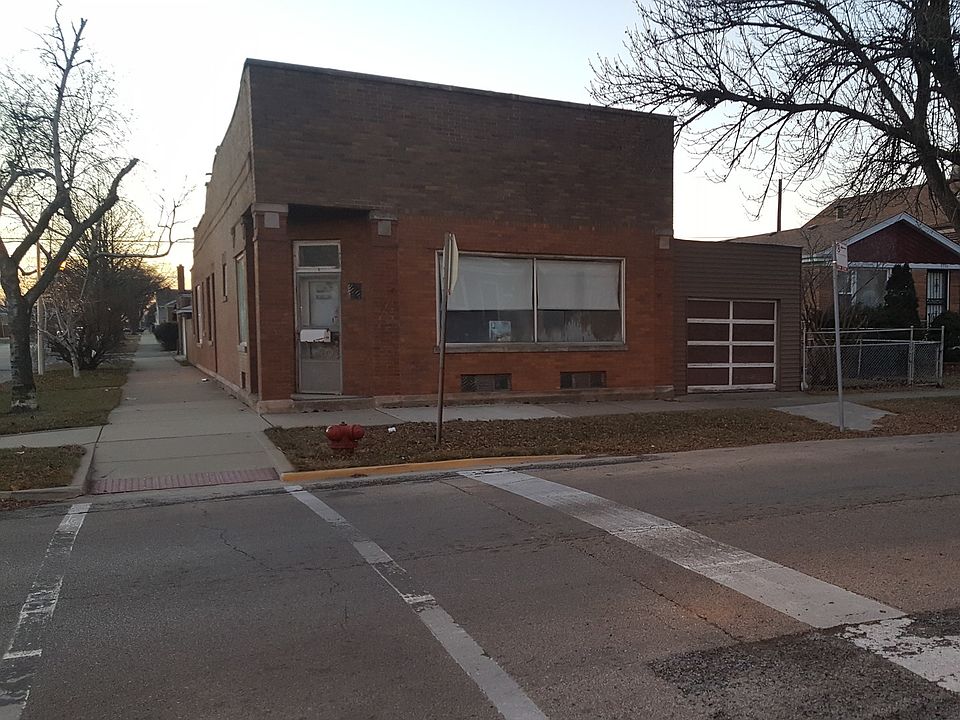 1st image of 5554 S Kildare Ave #56
