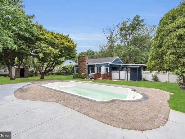 691 S Orchard Rd, Vineland, NJ 08360