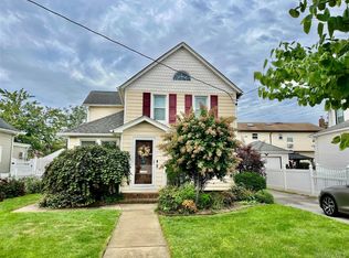 85 Spencer Ave, Lynbrook, NY 11563