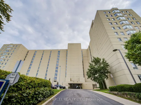 5280 Lakeshore Rd #1107, Burlington, ON L7L 5R1