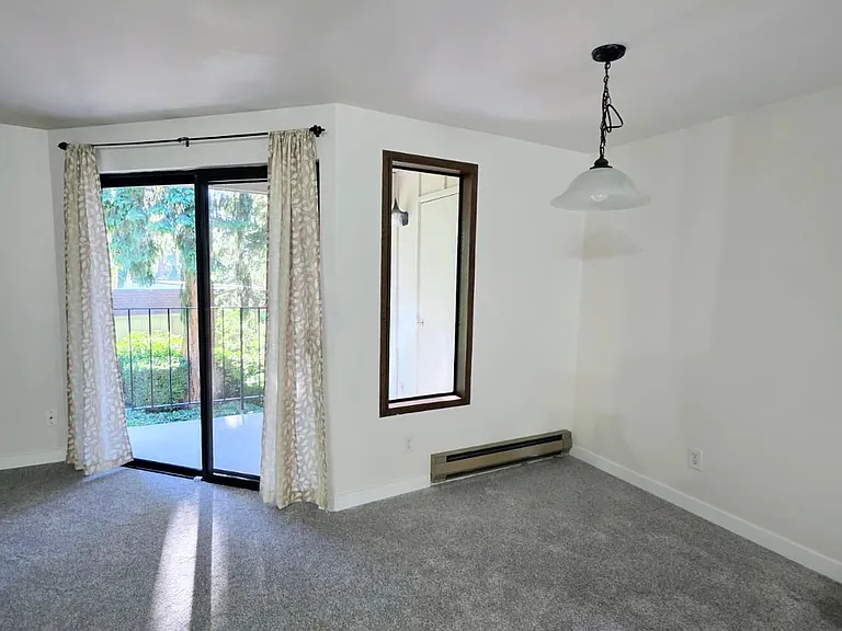 12742 NE 116th Ln #J26 — Photo 5