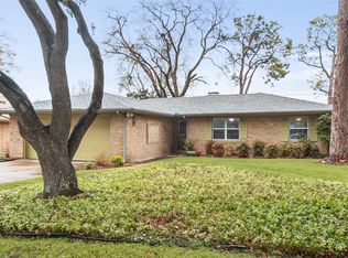 204 Melody Ln, Terrell, TX 75160