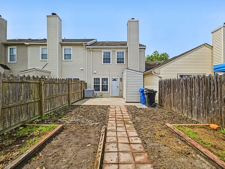 254 Weller Blvd — Photo 34