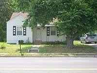 2nd image of 302 S Mesa Dr