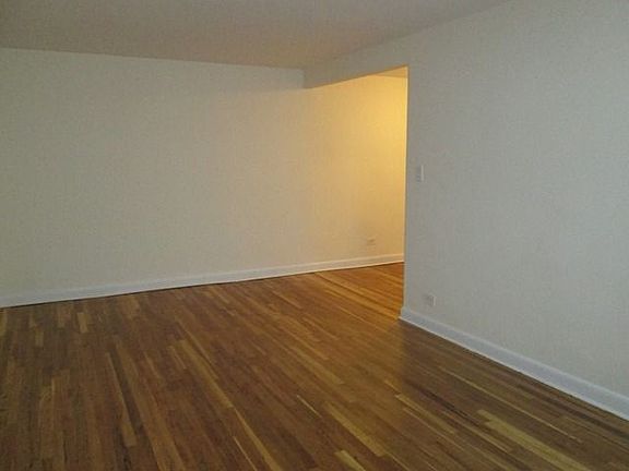 4th image of 8420 Austin St APT 4f