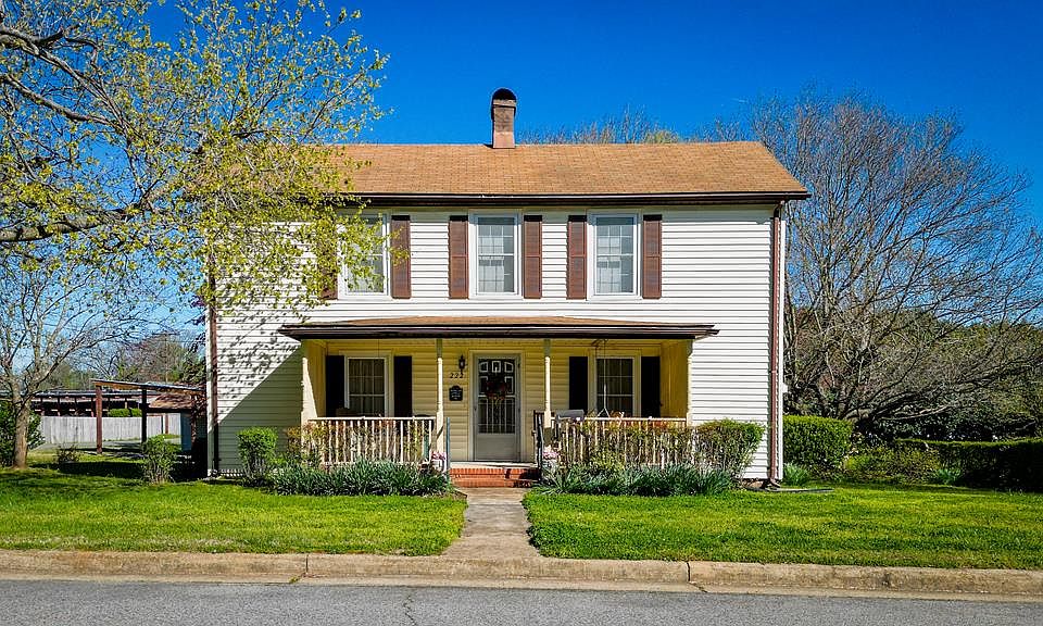 1st image of 222 Virginia Ave