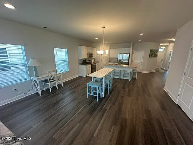 2 bed, 2.0 bath, $1,950 — Photo 4