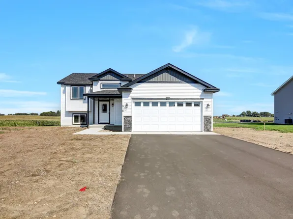 891 South St, Paynesville, MN 56362