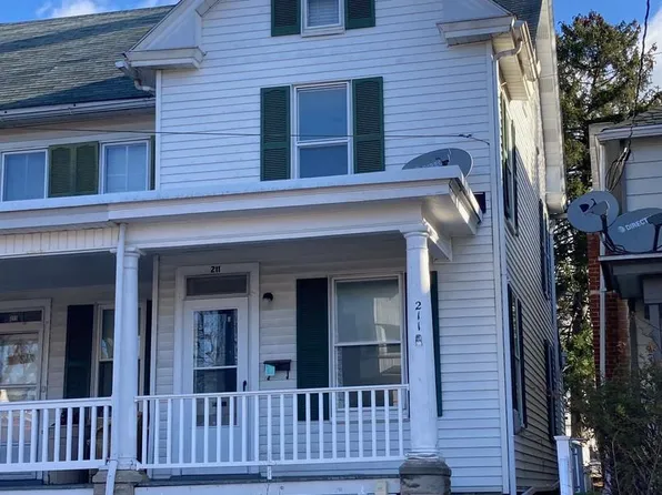 211 W 4th St, Waynesboro, PA 17268