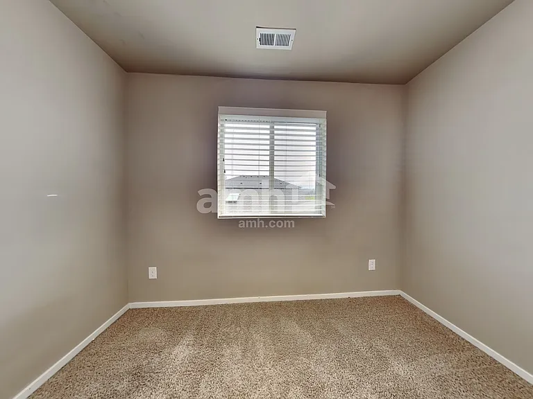 715 204th St E — Photo 20