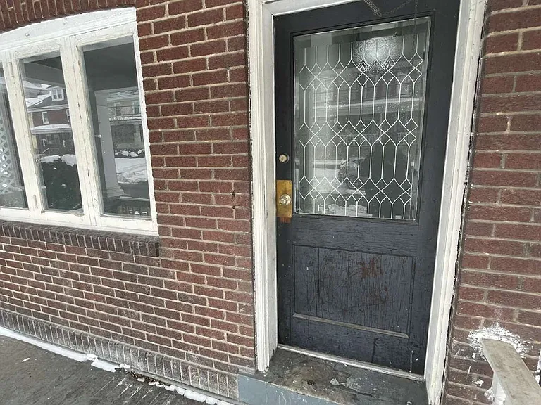 126-136 S Spring Ave #136 — Photo 3