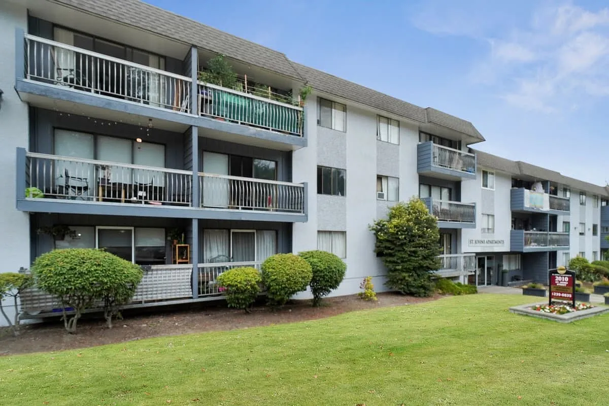 St. Johns Apartments — Photo 1