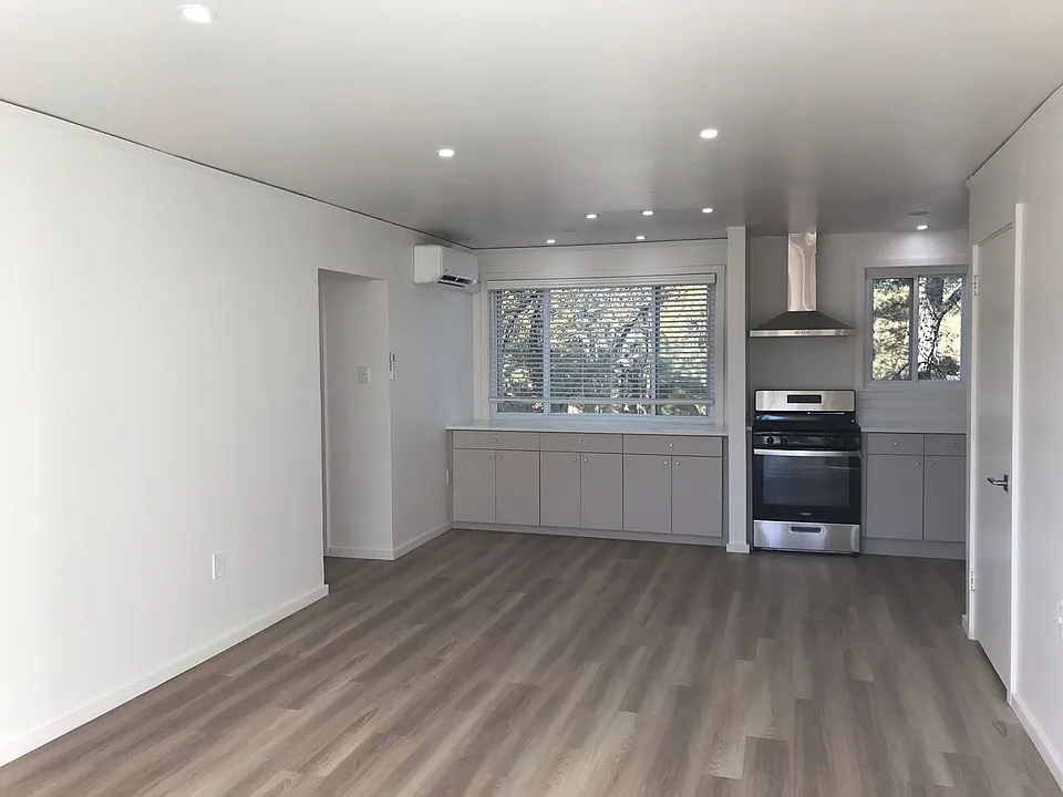 Gold Street Apartments 2