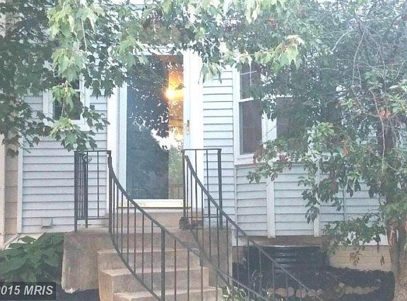 2nd image of 8505 Southlawn Ct