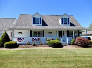 16 Blossom Ct, Mercer, PA 16137