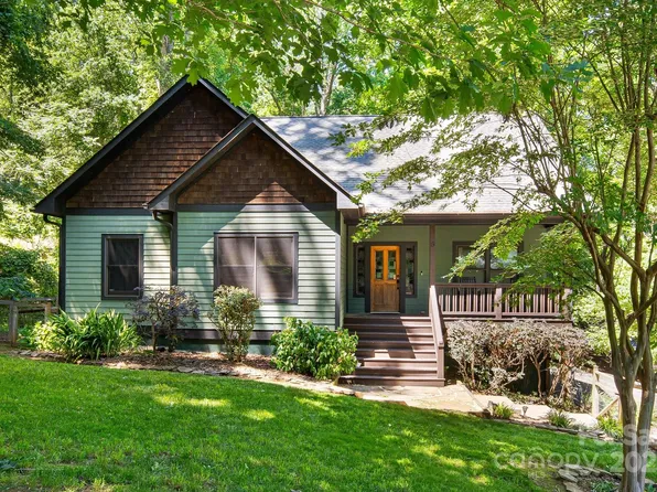 6 Woodland Rd W, Asheville, NC 28806