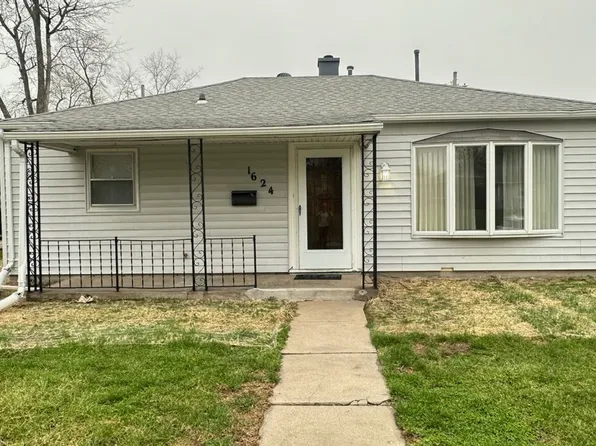 1624 Melrose Dr, Quincy, IL 62301