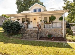 704 E Boyd St, Maiden, NC 28650