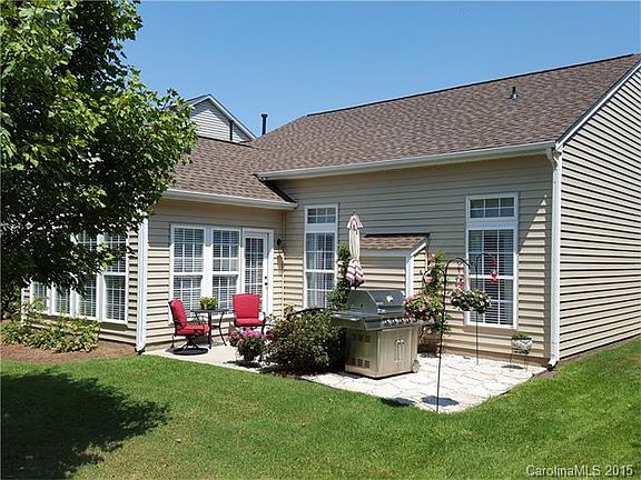 3rd image of 1009 Glen Laurel Dr
