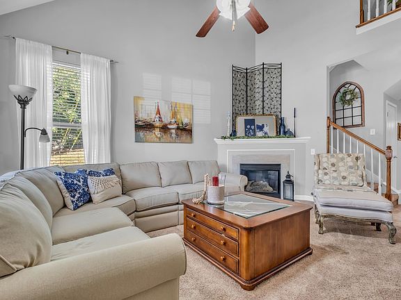5th image of 301 Griffin Pl