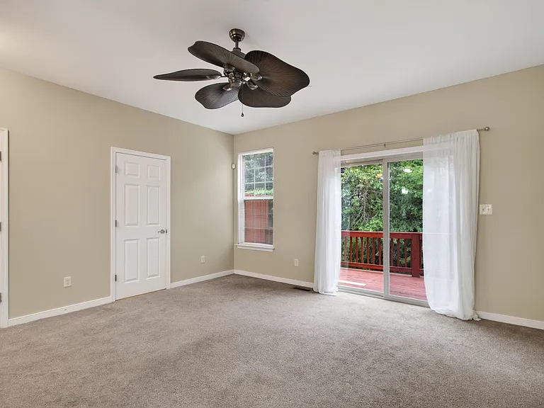 166 Hemisphere Cir — Photo 15