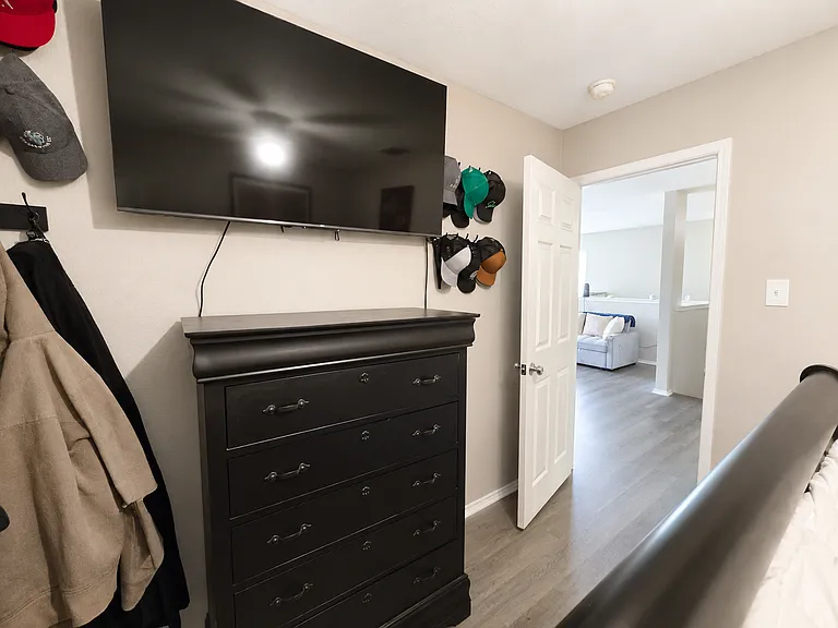 2809 Coyote Ridge Dr — Photo 8
